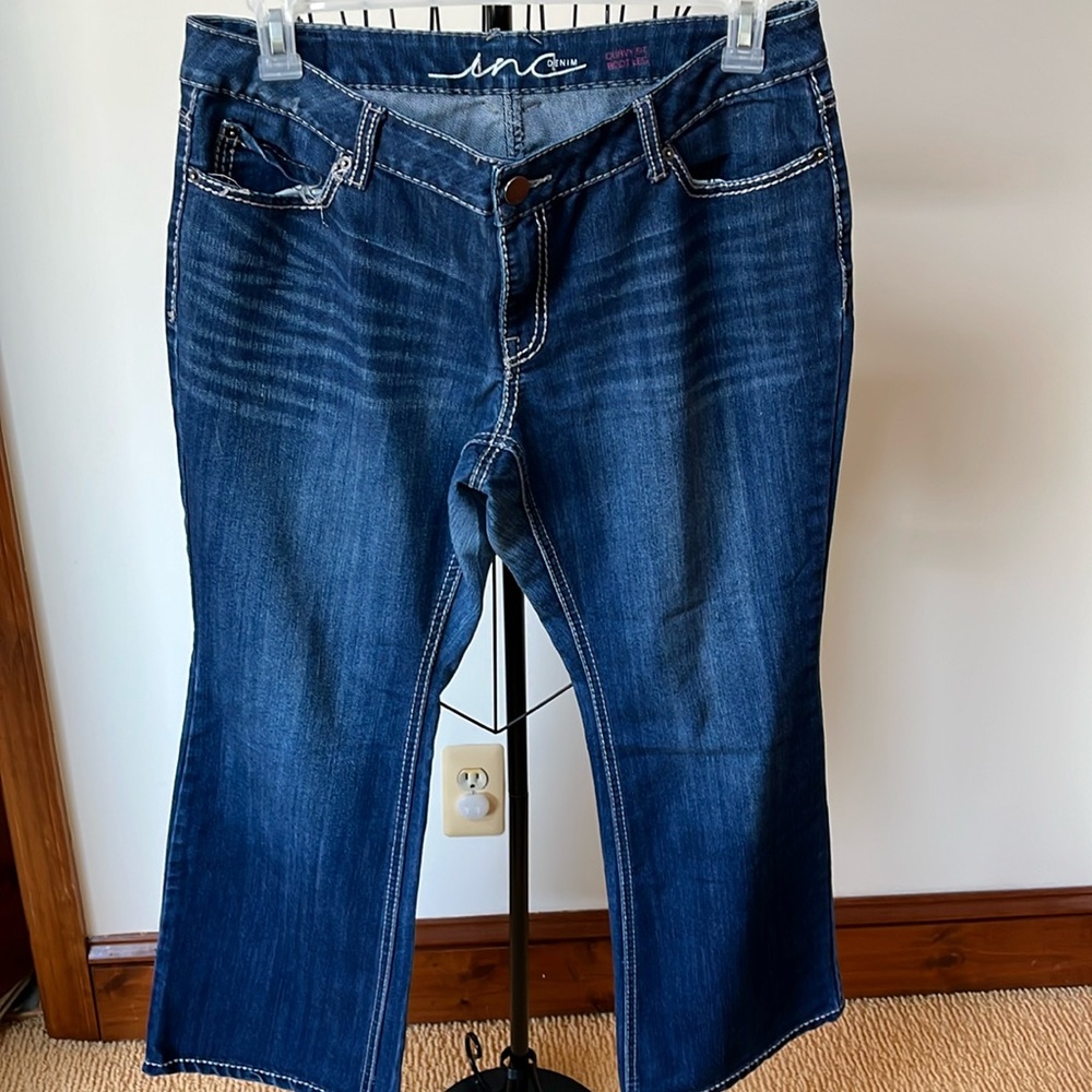 INC denim Curvy fit Boot Leg jeans petite